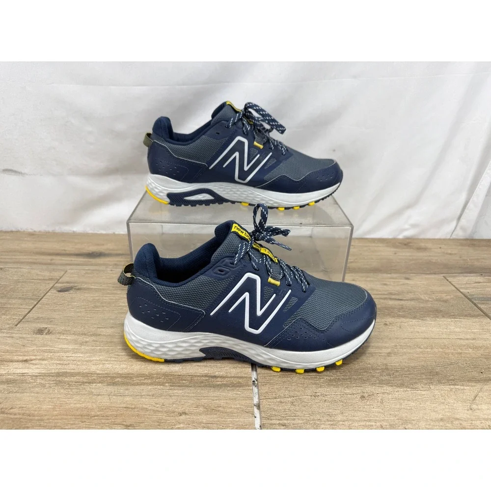 New Balance MT410NY8 410v8 Mens 8.5 4E Wide Navy Blue Yellow Trail Running Shoes